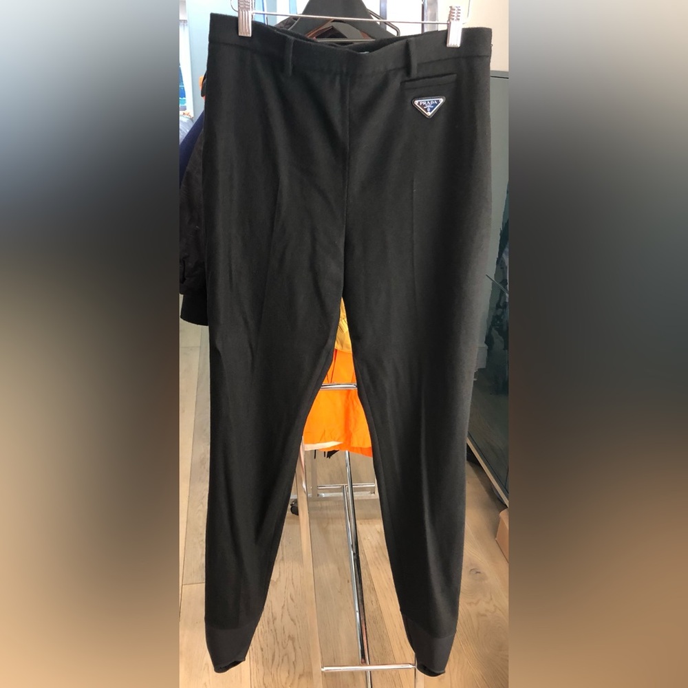 PRADA Women’s Black Stretchy Wool Logo-Plaque High Waisted Stirrup Leggings (44) - Picture 9 of 15
